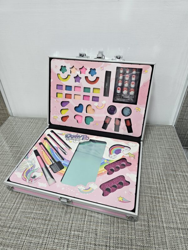 Unicorn Makeup Kit - Image 3