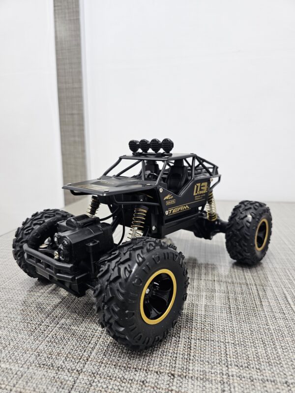 Rock Crawler Remote Control - Image 10