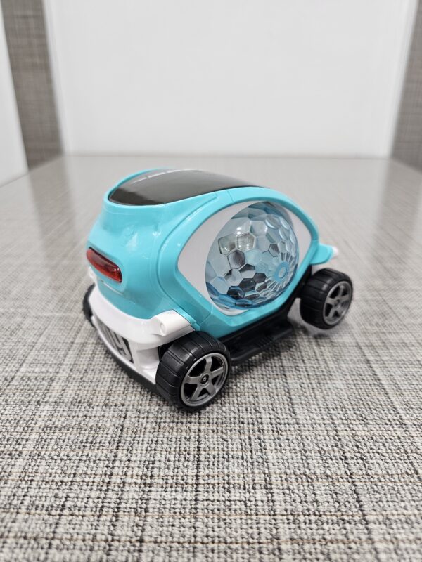 09 Future Mini Car - Image 3