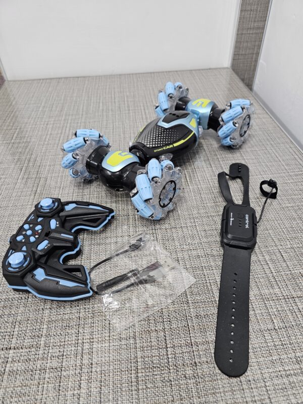 Extreme Stunt 2.4G RC Control - Image 2
