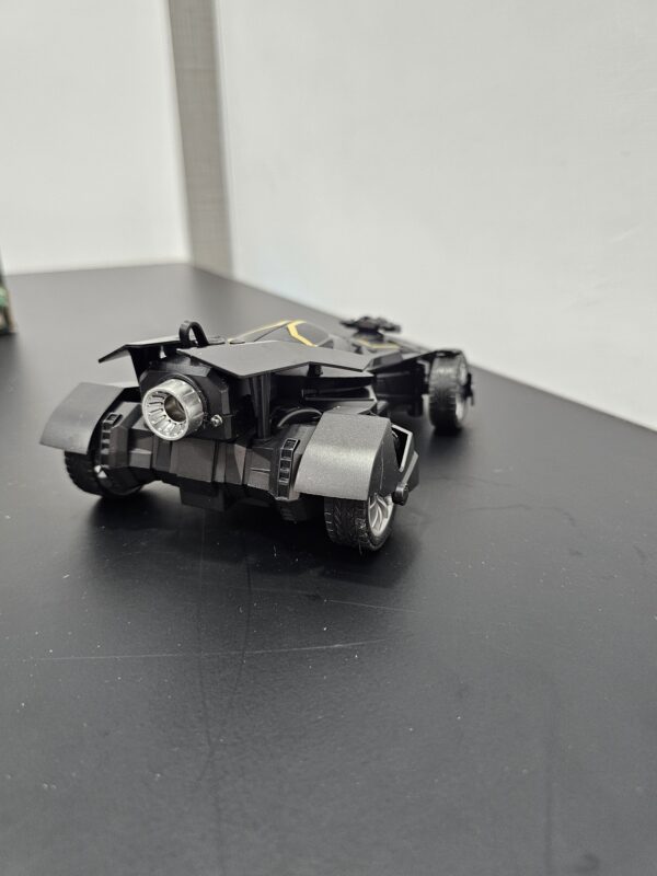 Spray Type Remote Control Car With Rear Smoke - Image 4