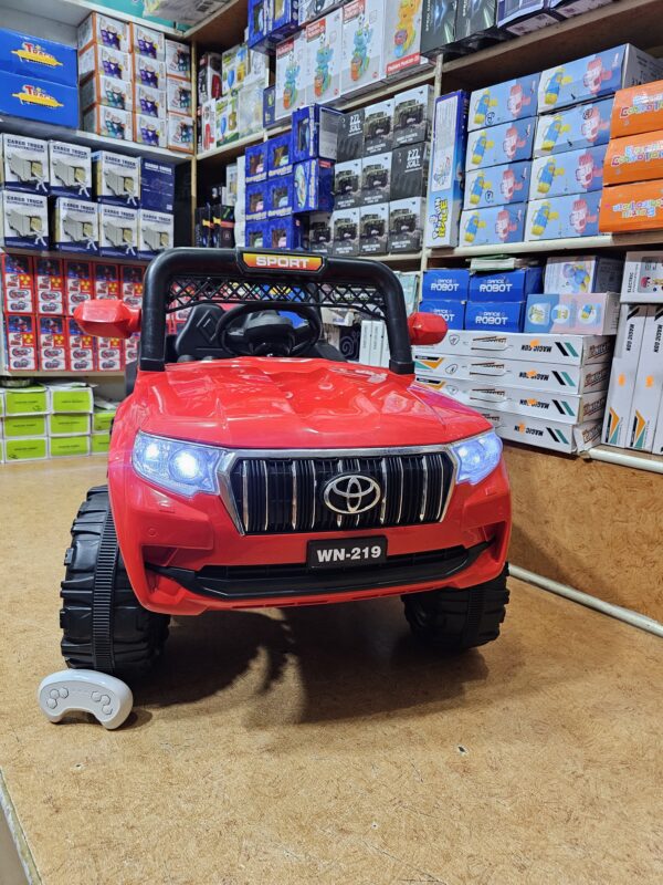 Toyota Electric Explorer Jeep - Image 3