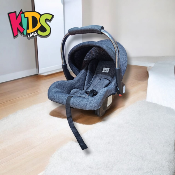 Carry Cot/Car Seat for Infants and Toddlers