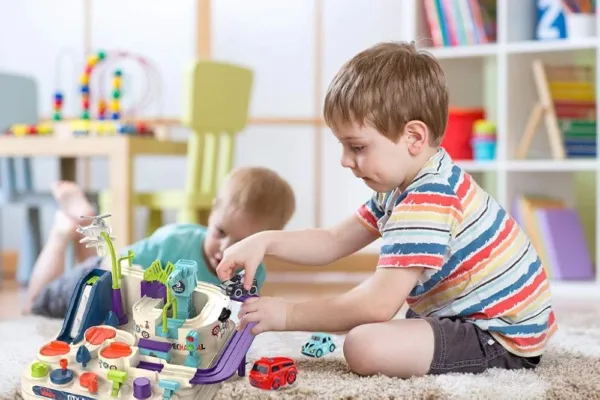 Car Adventure Track Set – Battery-Free Educational Fun