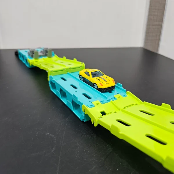 Track Truck with 2 Cars – Racing Transporter Playset - Image 5
